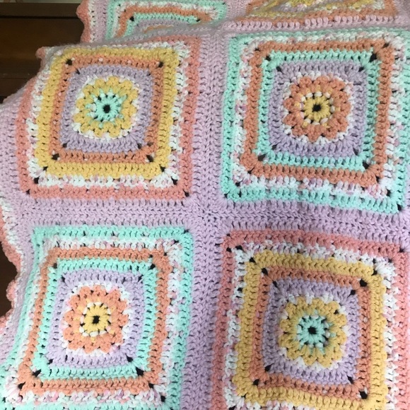 Handmade Baby Afghan Crochet 40 Inch Blanket New - Picture 2 of 9